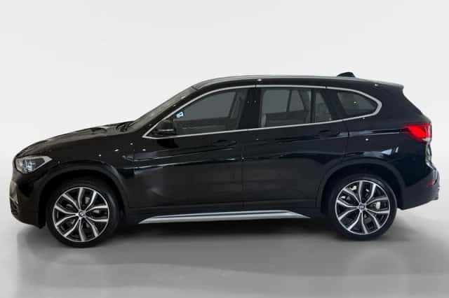 BMW X1 (2022) thumbnail 3