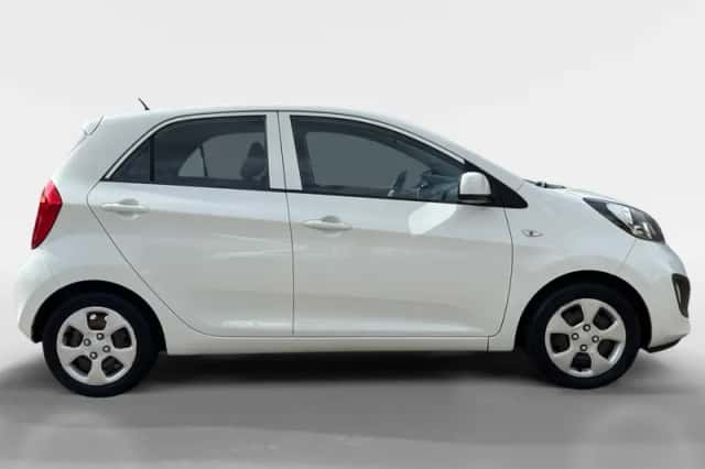 Kia Picanto (2013) thumbnail 5