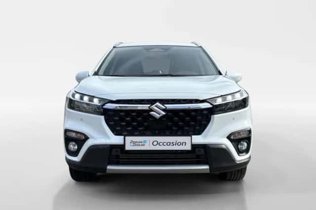 Suzuki S-Cross (2025) thumbnail 2