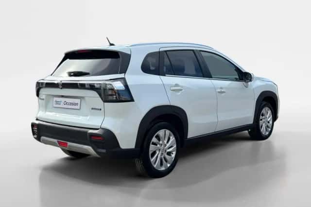Suzuki S-Cross (2025) thumbnail 5