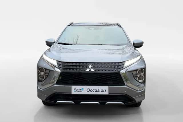 Mitsubishi Eclipse Cross (2022) thumbnail 2