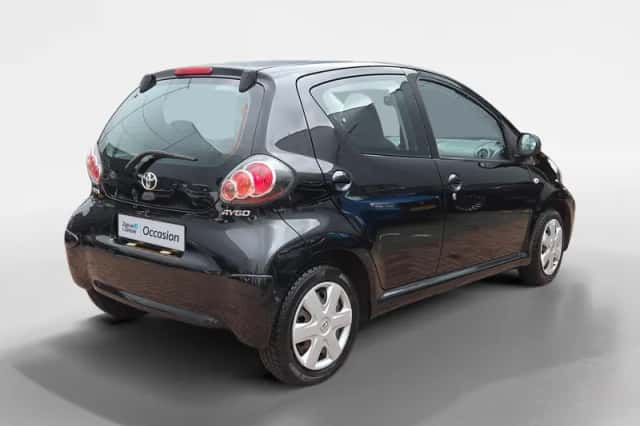 Toyota Aygo (2009) thumbnail 4
