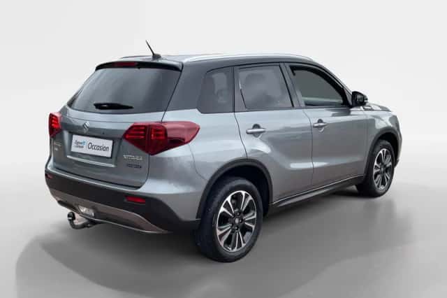 Suzuki Vitara (2022) thumbnail 5