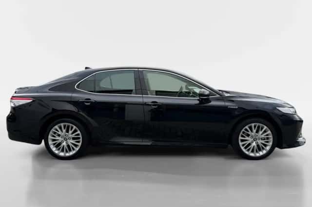 Toyota Camry (2019) thumbnail 4