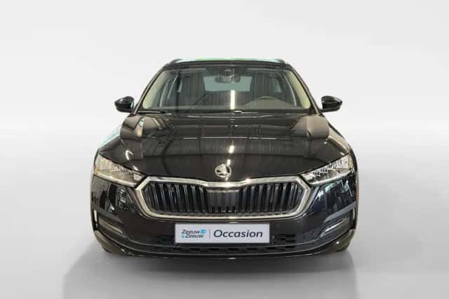 Škoda Octavia (2024) thumbnail 2