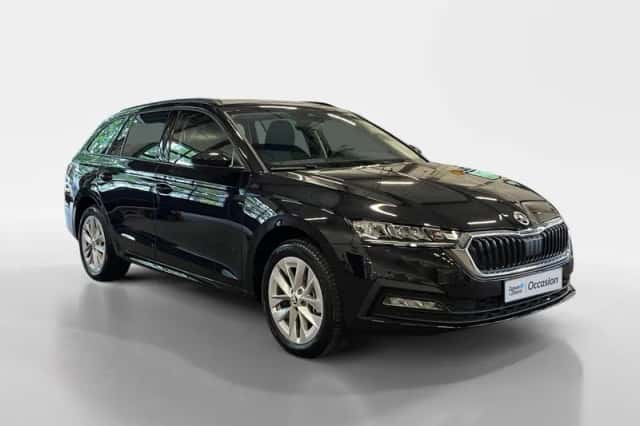 Škoda Octavia (2024) thumbnail 3
