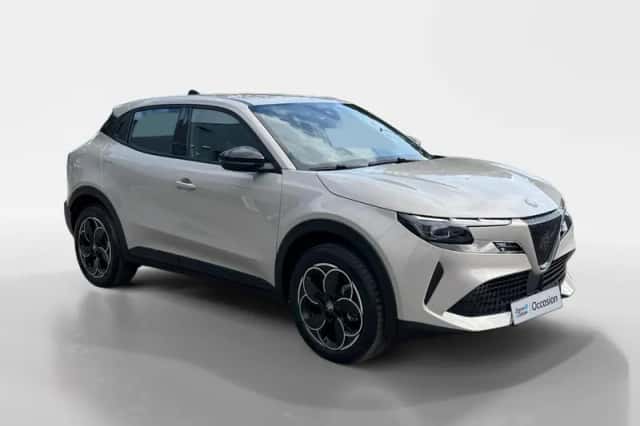 Alfa Romeo Junior (2025) thumbnail 3