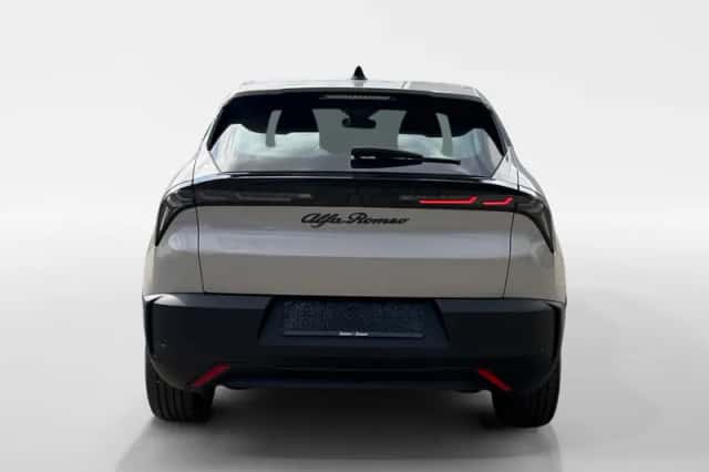 Alfa Romeo Junior (2025) thumbnail 6