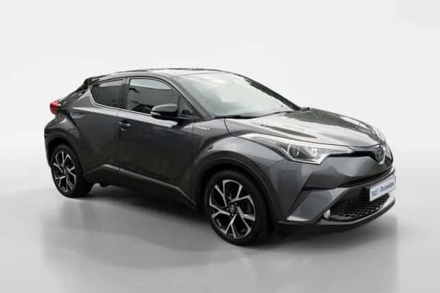 Toyota C-HR (2017) thumbnail 3
