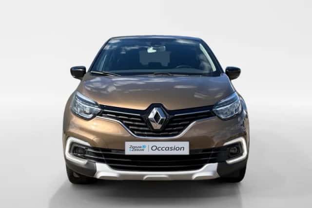 Renault Captur (2017) thumbnail 2