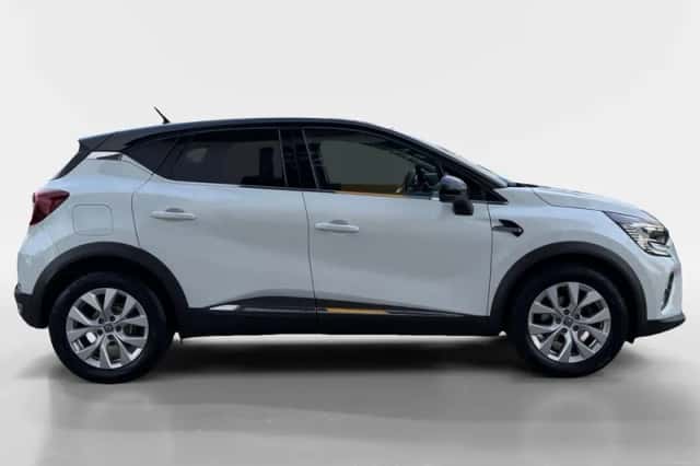 Renault Captur (2021) thumbnail 4