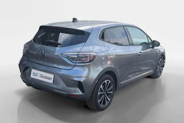 Renault Clio (2024) thumbnail 2