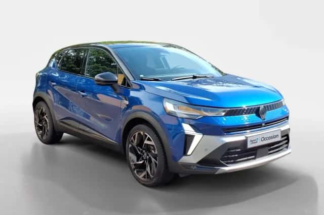 Renault Captur (2024) thumbnail 3
