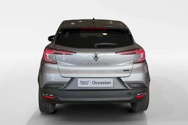 Renault Captur (2025) thumbnail 6