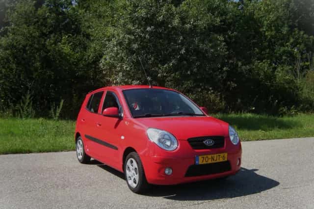 Kia Picanto (2010) thumbnail 1