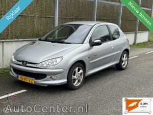 Peugeot 206 1.4-16v Quiksilver Nap/airco/lage Km Stand