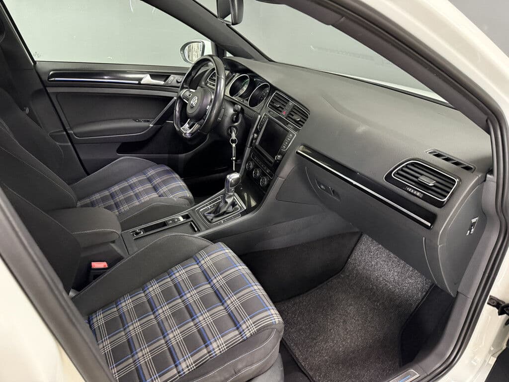 Volkswagen Golf 1.4 Tsi Gte | Navi thumbnail 6