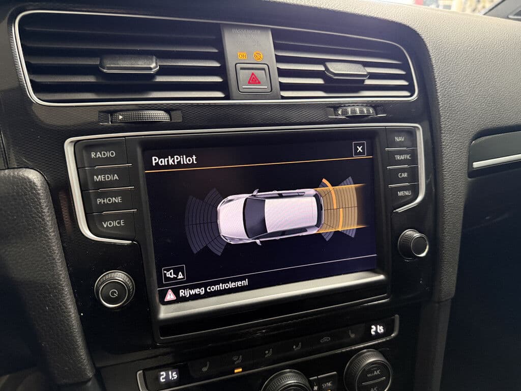 Volkswagen Golf 1.4 Tsi Gte | Navi thumbnail 16