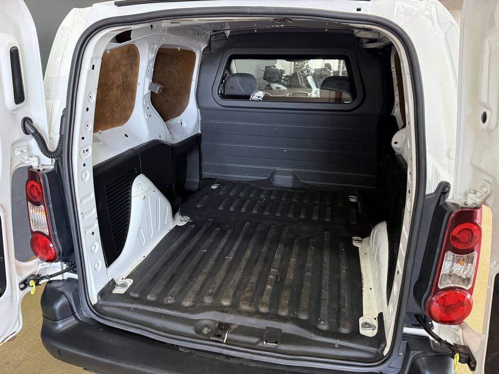 Peugeot Partner 122 1.6 Hdi L1 Xr Profit + thumbnail 10