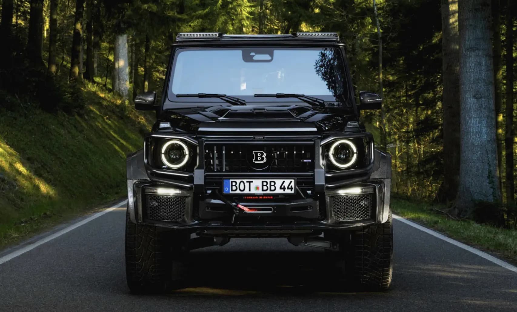 Brabus XL 800: Ruige offroad zeecontainer met 800 pk