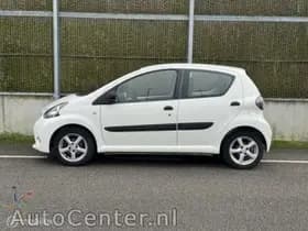 Toyota Aygo thumbnail 6