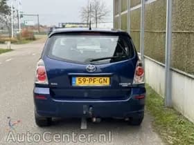 Toyota Corolla thumbnail 8