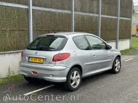 Peugeot 206 thumbnail 4