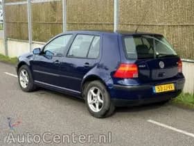 Volkswagen Golf thumbnail 4