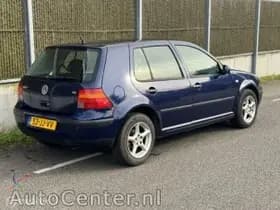 Volkswagen Golf thumbnail 5