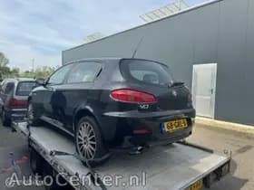 Alfa Romeo 147 thumbnail 5