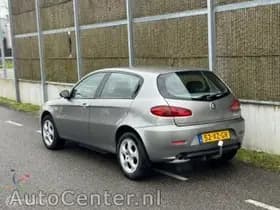Alfa Romeo 147 thumbnail 5