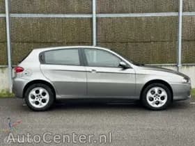 Alfa Romeo 147 2.0 T.spark Collezione Selespeed 150pk Automaat/nap/airco thumbnail 6