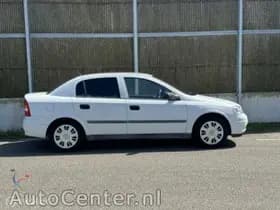 Opel Astra thumbnail 7