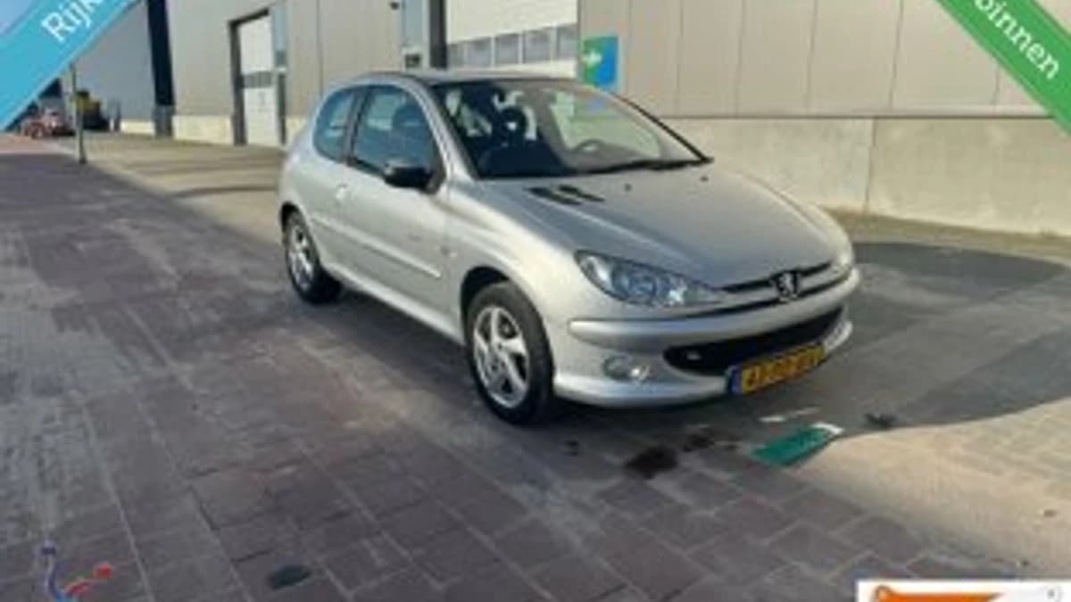 Peugeot 206 — foto 1