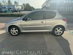 Peugeot 206 1.4-16v Quiksilver Nap/airco/elek.pakket thumbnail 6