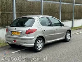 Peugeot 206 1.4 Forever Nap/nwe Koppakking/nwe Db Riem thumbnail 4