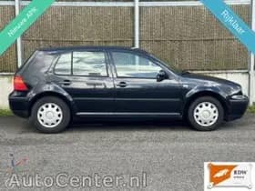 Volkswagen Golf thumbnail 3