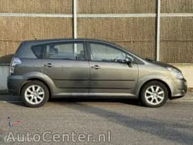 Toyota Corolla thumbnail 6