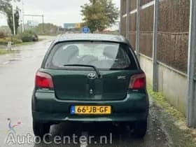 Toyota Yaris thumbnail 8