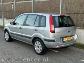 Ford Fusion thumbnail 5