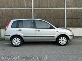 Ford Fusion thumbnail 6