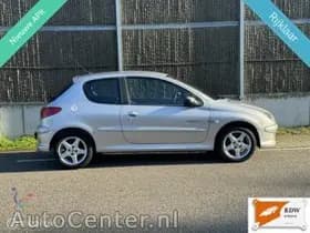 Peugeot 206 1.4-16v Xs Uniek!! Nap/airco/nwe Koppakking/nwe Distributie thumbnail 3