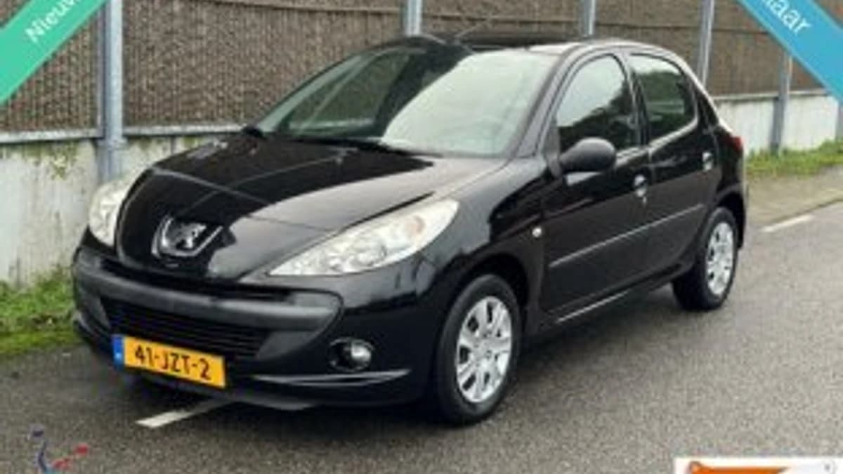 Peugeot 206+ 1.4 Xs Nap/airco/nwe Apk/nette Auto — foto 1