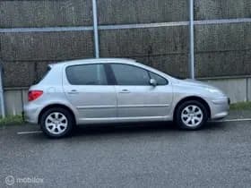 Peugeot 307 1.6-16v Premium Nap/airco/pdc/trekhaak thumbnail 6