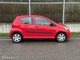 Toyota Aygo 1.0-12v Nap/nwe Banden/nette Auto/5 Deurs thumbnail 6