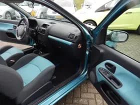 Renault Clio thumbnail 11