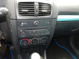 Renault Clio thumbnail 18