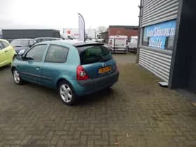 Renault Clio thumbnail 7