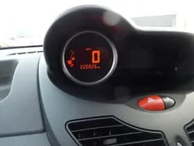 Renault Twingo thumbnail 18