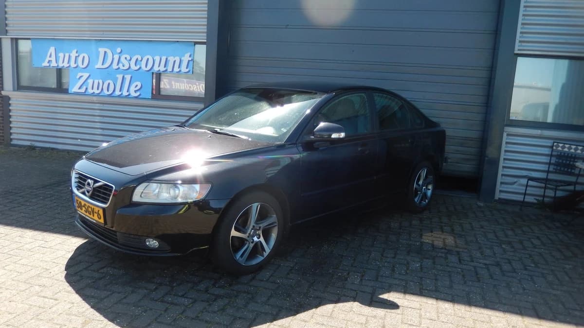 Volvo S40 — foto 1